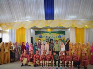Walikota Irsan Efendi Nasution Menutup Secara Resmi Festival Seni Qasidah Tingkat Kota Padangsidimpuan
