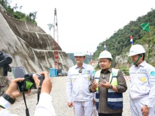 Bupati Tapsel Hadiri Pengalihan Aliran Sungai Batang Toru Untuk Pembangunan Bendungan (DAM) PLTA