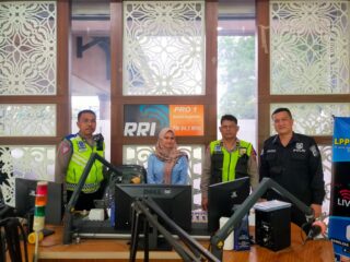 Dialog Interaktif Halo Polisi RRI Medan Operasi Patuh Toba 2023 Patuh Dan Tertib Berlalu Lintas Cermin Moralitas Bangsa