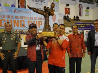 Sukses, Kajati Sulsel Tutup Kejuaraan Nasional Karate Antardojo Gojukai Jaksa Agung Cup l 2023.