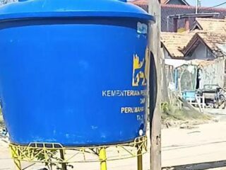 Tandon Air Bantuan Dari BPBD Kota Pekalongan dan Perumda Tirtayasa Belum Terisi Air Secara Rutin
