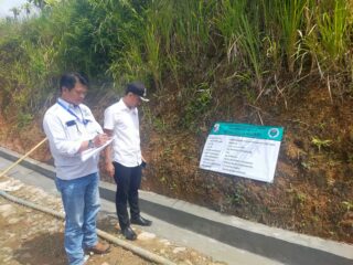 Ini Jawaban Pendamping Desa dan PLD Terkait Pembangunan Drainase di Desa Kujangjaya