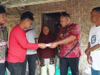 Bantuan RTLH di Berikan Ke Warga Canggu Oleh Bupati Lampung Selatan