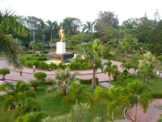 DLH Pangkas 200 Pohon untuk Revitalisasi Alun-Alun Kota Kediri menjadi The spirit of Kediri City.