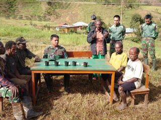 Subur Tanahku, Beragam Kebunku, Satgas Yonif PR 433/JS Berikan Ilmu Pertanian Modern Kepada Warga Distrik Mbua