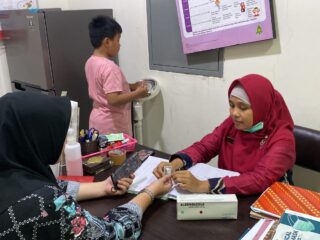 Poliklinik Gizi RSD Idaman Banjarbaru Bagikan Obat Cacing Gratis Untuk Balita