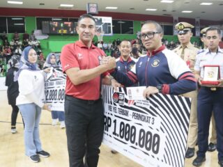 Wakapolda Metro Jaya Hadiri Acara Penutupan Tournament Kapolri Cup Basketball Tournament 2023