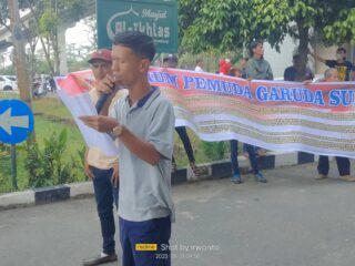 Aksi Demo Di Kejari Palembang, FPGSS Laporkan Dugaan Indikasi KKN Instansi Pendidikan Kota