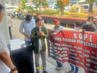 KGPL Gelar Aksi di Kantor Walikota Palembang, Terkait Bangunan Menyalahi Aturan