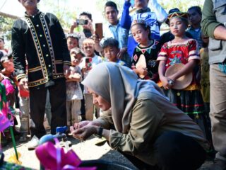Bupati Luwu Utara Indah Putri Indriani Meresmikan PAMSIMAS Di Desa Rampi