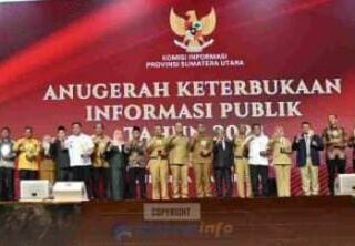 Pemda Nias Terima Penghargaan Dari Komisi Informasi Provinsi Sumut