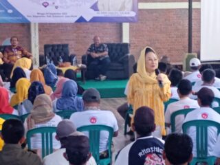 Anggota DPR RI  Komisi IX  Fraksi Golkar Dewi Asmara Bersama BKKBN Provinsi Jabar Sosialisasikan Program Pencepatan Penurunan Stunting Bagi Masyarakat