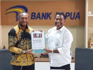 Resmi LPJ Persipura Diserahkan langsung Pada Bank Papua