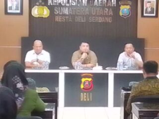 Sosialisasi Posko Kampung bersih narkoba dan survey publik dari Universitas Pembangunan Panca Budi Medan