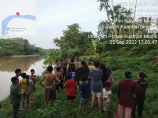 Respon Cepat Polsek Kuantan Mudik Tertibkan dan Musnahkan Rakit PETI Darat di Desa Banjar Guntung Kecamatan Kuantan Mudik Kabupaten Kuansing