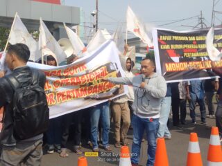 AMUK Aksi Damai ke Gubernur Sumsel Terkait Intimidasi Oleh Oknum Pada Aktivitas Karyawan PT GPU