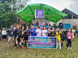 Wabup Mempawah Buka Kejuaraan Sepakbola Puteri IMDI Cup Di Sadaniang