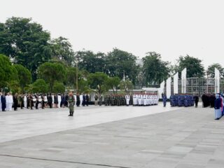 HUT ke-78 TNI, Wali Kota Ikuti Upacara Ziarah Nasional di TMP Bukit Barisan