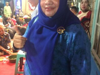 Hj Masriyah SPd, Kembali Gelar Pengobatan Tradisional Dayak Gratis Tahap Kedua Bersama "Dayak Keluarga Borneo"