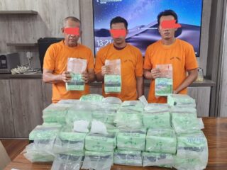 Sat Res Narkoba Polrestabes Medan Sikat Tiga Orang Sindikat Pengedar Sabu Jaringan Internasional Malaysia - Indonesia di Batubara, 65 Kilogram Sabu Disita