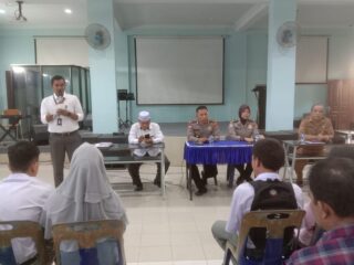 Cooling System Pemilu 2024, Polrestabes Medan Anjangsana ke SMK Teladan Pertiwi