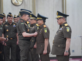 Jaksa Agung Lantik Dr. Yulianto, S.H., M.H. Selaku Kepala Kejaksaan Tinggi Sumatera Selatan.