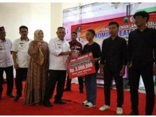 Bupati Lampung Selatan Berikan Penghargaan Kepada Pemenang Lomba Filem Pendek