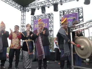 Buka Pesta Njuah-Juah,Pj.Gubsu Hasanuddin Minta Dairi Bangun Wisata Budaya