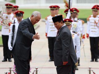 Prabowo Terima Penghargaan Militer Tertinggi dari Pemerintah Singapura, Darjah Utama Bakti Cemerlang