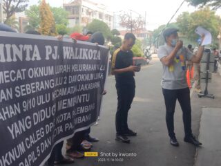 AMKP dan PPD Aksi di Pemkot dan Bawaslu Kota Palembang Terkait Oknum ASN yang Tidak Netral 