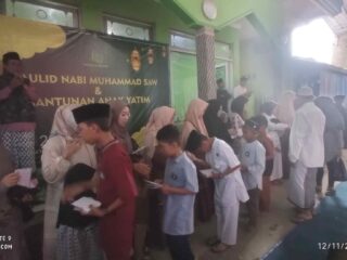 Yang Ke-7 Kalinya, Majelis Arba'in Berikan Santunan Kepada 73 Anak Yatim Di Cicalengka Wetan
