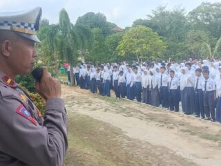 Police Goes To School di SMPN 5 Blambangan Umpu, Polisi Ajak Pelajar Jadi Pelopor Keselamatan Berlalulintas