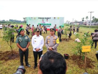 Jaga kelestarian Alam, Polda Sumut Tanam 3.200 Pohon