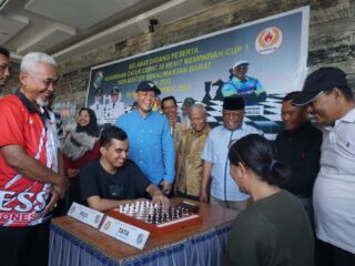 Wabup Mempawah Buka Kejuaraan Catur Mempawah Cup 1 Non Master Se-Kalimantan Barat