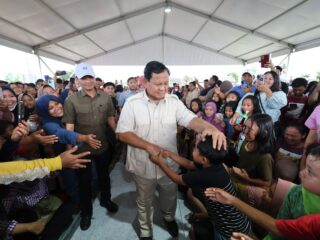 Warga Cilincing Utarakan Aspirasi saat Didatangi Prabowo, Harap Kelanjutan Program Jokowi