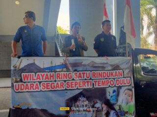 PSR Bersama Warga Aksi di DPRD Kota Palembang Terkait Polusi dari Tiga Perusahaan Batubara BA, BAU dan MAS
