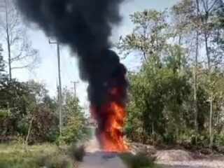 Di Duga Hendak Kirim BBM Ke Kios Pengecer Satu Unit Mobil Terbakar