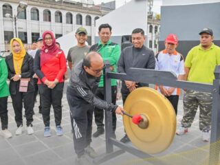 Pj Walikota Padangsidimpuan Letnan Dalimunthe Resmikan Renovasi Alun - Alun Alaman Bolak Padangsidimpuan