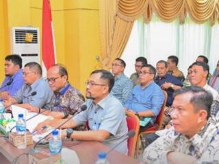 Pj. Walikota Padangsidimpuan Ikuti Asistensi Evaluasi Kinerja Kepala Daerah bersama Tim Evaluator Itjen Kemendagri Secara Virtual