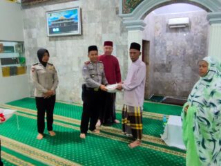 Sat Binmas Polrestabes Medan Safari Subuh di Masjid Jami Teladan