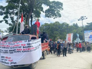 Polres Mamasa Lakukan Pengamanan Aksi Demo Oleh Forum Kepala Desa, Perangkat Desa dan BPD Bersatu