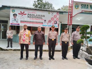 Kapolsek Delitua dan Kasat Binmas Go To School di SMA Negeri13 Medan
