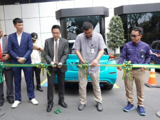 Resmikan EVCS, Bobby Nasution Ingin Fasilitas Pengisian Kendaraan Listrik Semakin Banyak
