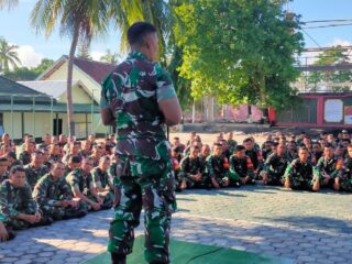 Jam Komandan, Letkol Inf Bayu Sigit Dwi Untoro Ingatkan Jaga Netralitas TNI Pada Pileg dan Pilpres 2024.