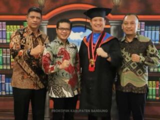 Selamat Dan Sukses Kepada Kapolresta Bandung Kombes Pol Kusworo Wibowo S.H,.S.I.K,.M.H Atas Diraihnya Doktor Ilmu Hukum