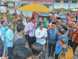 Pj. Gubernur Sumatera Utara Berharap Dengan Adanya Alun-alun Kota Dapat Meningkatkan Perekonomian Masyarakat Padangsidimpuan