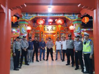 Kunjungan Kapolres Langkat Dalam Rangka Pengamanan Imlek 2024 di Vihara Avalokitesvara