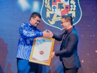 Bobby Nasution Raih Penghargaan Dedikasi Merajut Harmoni Menuju Satu Dasawarsa Berkarya Membangun Bangsa.