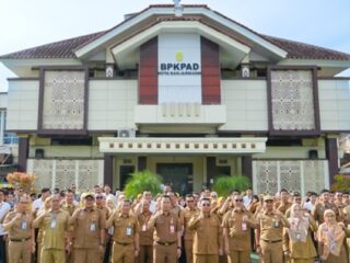 Pemkot Banjarmasin Serahkan DHKP Dan SPPT-P2 Tahun 2024 Senilai Rp 43 Miliar