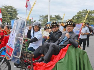 Naik Becak !! Pj Walikota Letnan Hadir Di Pembukaan Musrenbang RKPD 2025 Sumut